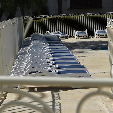 T2 climatisé à l'Ile d'Or avec piscine près de la plage La Londe-les-Maures Extérieur photo