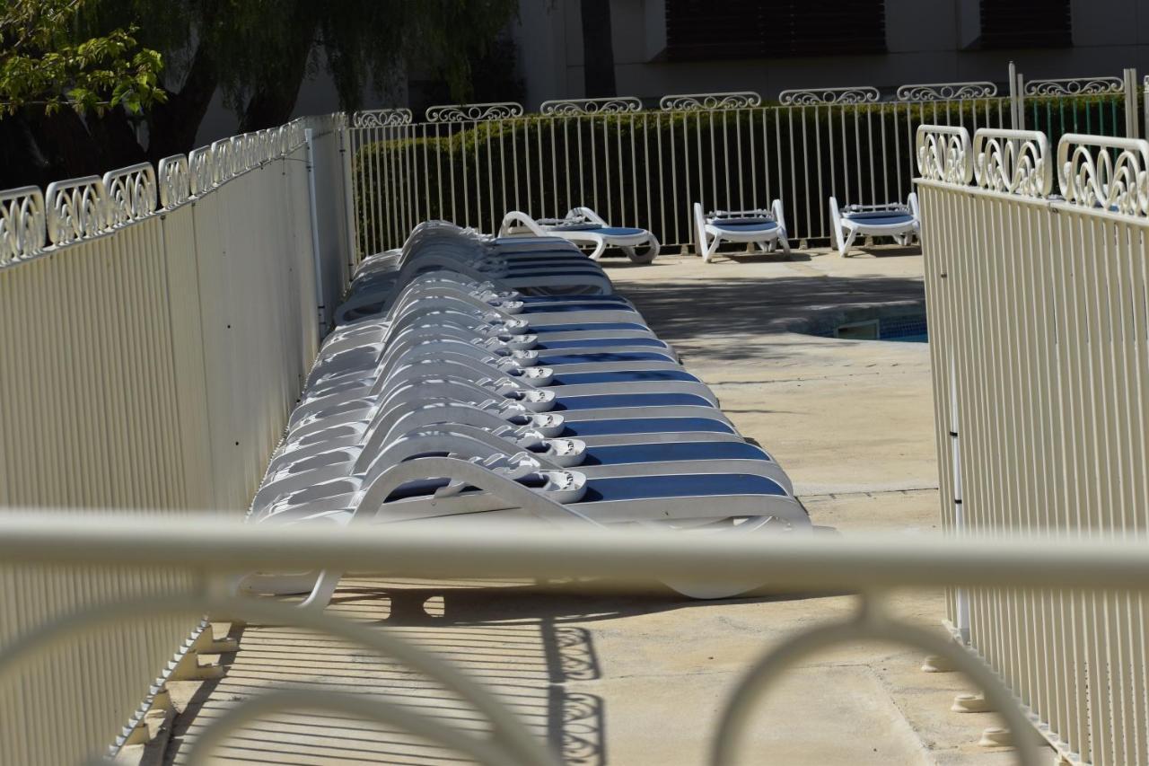 T2 climatisé à l'Ile d'Or avec piscine près de la plage La Londe-les-Maures Extérieur photo